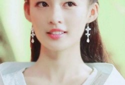 李沁最新资源爆料图集,时尚魅力尽显，演绎多变风格